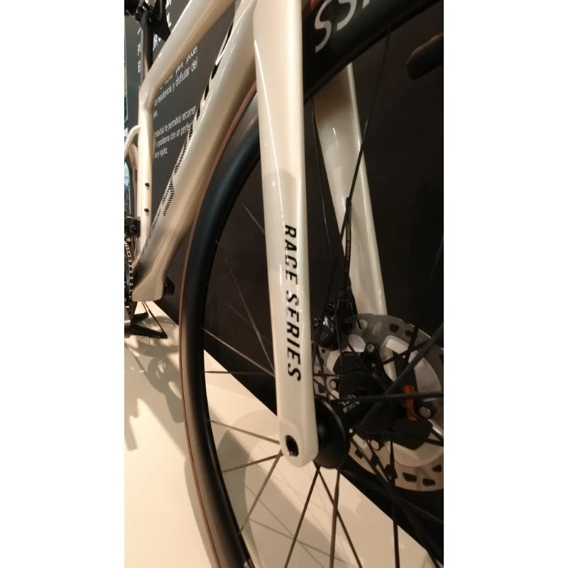 Bici Da Corsa MEGAMO PULSE ELITE 10 Disk In Carbonio Shimano Ultegra 11v 11 Bici Da Corsa MEGAMO PULSE ELITE 10 Disk In Carbonio Shimano Ultegra 11v - immagine 11