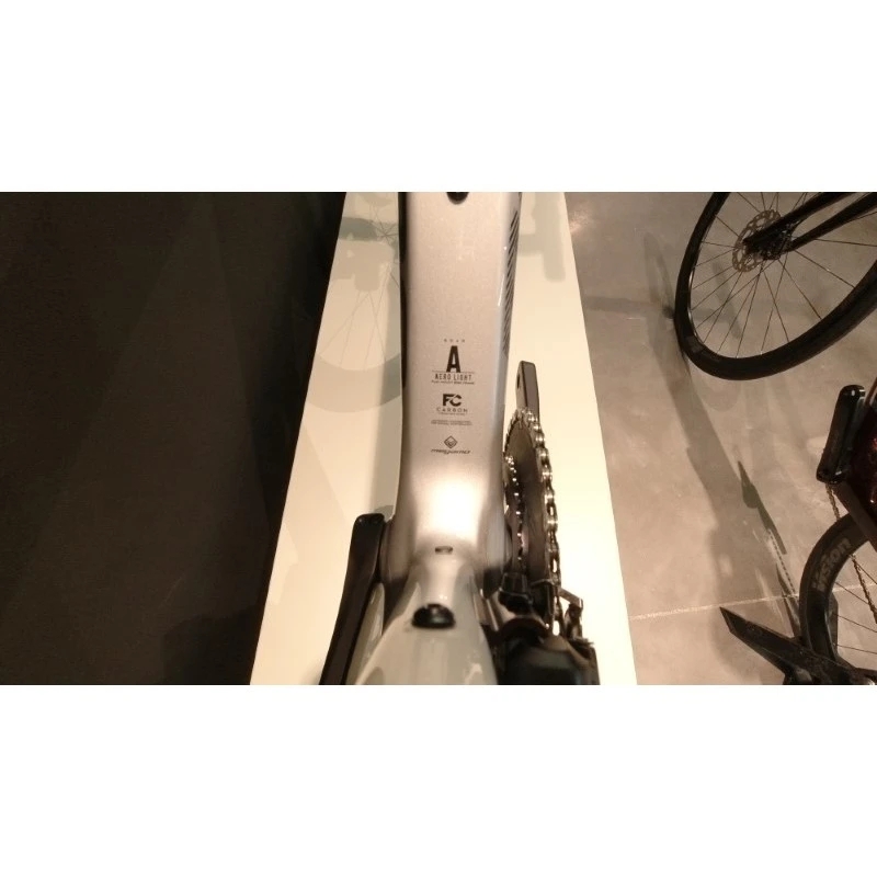 Bici Da Corsa MEGAMO PULSE ELITE 10 Disk In Carbonio Shimano Ultegra 11v 10 Bici Da Corsa MEGAMO PULSE ELITE 10 Disk In Carbonio Shimano Ultegra 11v - immagine 10