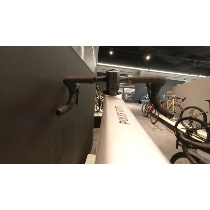 Bici Da Corsa MEGAMO PULSE ELITE AXS 09 Disk In Carbonio SRAM RIVAL AXS 12v Elettronico + Powermeter 9 Bici Da Corsa MEGAMO PULSE ELITE AXS 09 Disk In Carbonio SRAM RIVAL AXS 12v Elettronico + Powermeter - immagine 9