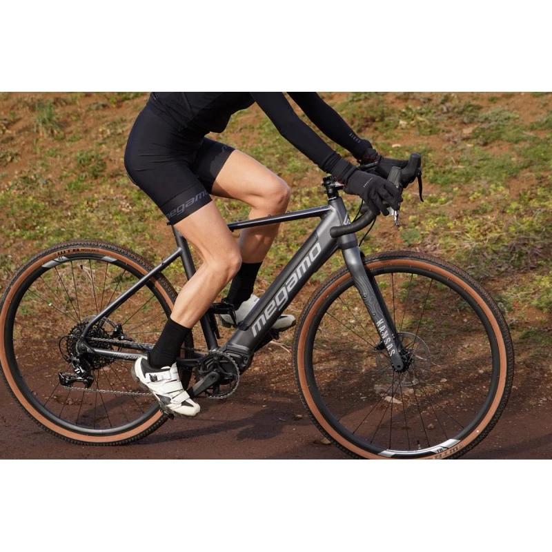 Gravel E-bike MEGAMO KANSAS 1x11v Motore 250W 65 Nm Batteria 504 Wh 9 Gravel E-bike MEGAMO KANSAS 1x11v Motore 250W 65 Nm Batteria 504 Wh - immagine 9