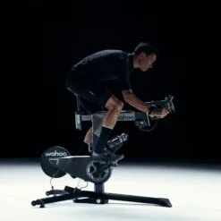 Smart Bike Wahoo KICKR BIKE 2023 14 Smart Bike Wahoo KICKR BIKE 2023 -Vendite SRAM samrt bike wahoo kickr bike 3