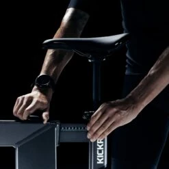 Smart Bike Wahoo KICKR BIKE 2023 19 Smart Bike Wahoo KICKR BIKE 2023 -Vendite SRAM samrt bike wahoo kickr bike 8